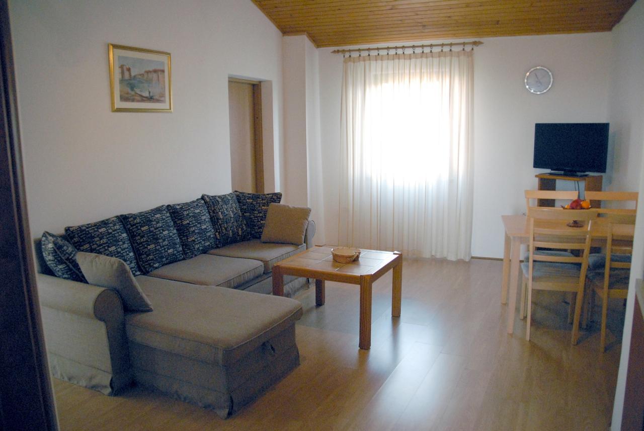 Apartment Castel Bale Extérieur photo