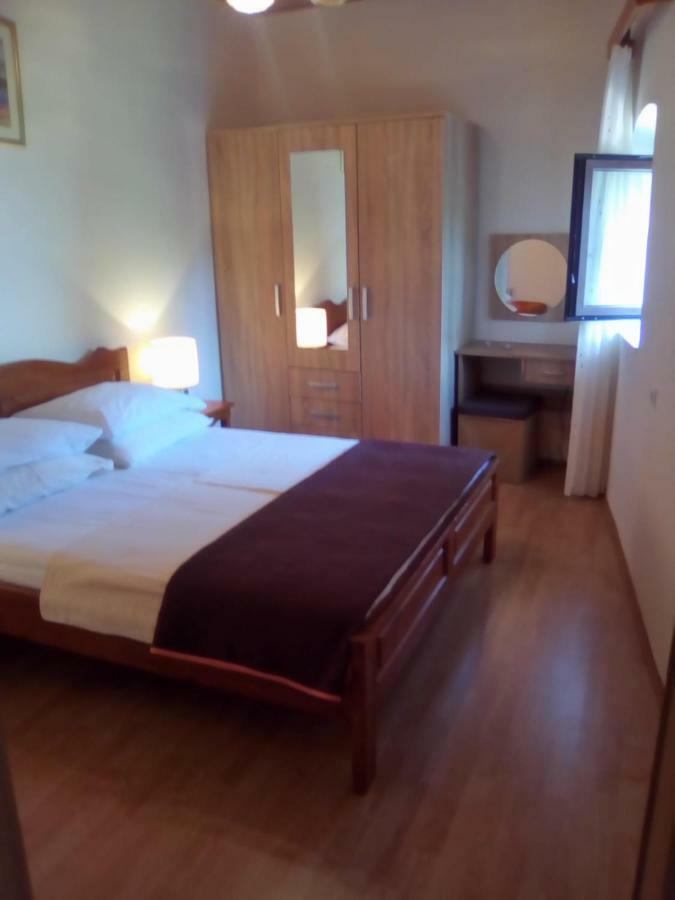 Apartment Castel Bale Extérieur photo
